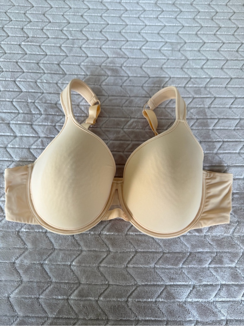 UNDEROUTFIT The ULTIMATE‎ Coverage Bra Underwire Nude 1235 Size 38C